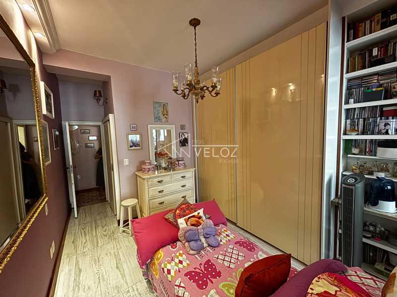 Apartamento à venda com 3 quartos, 107m² - Foto 3