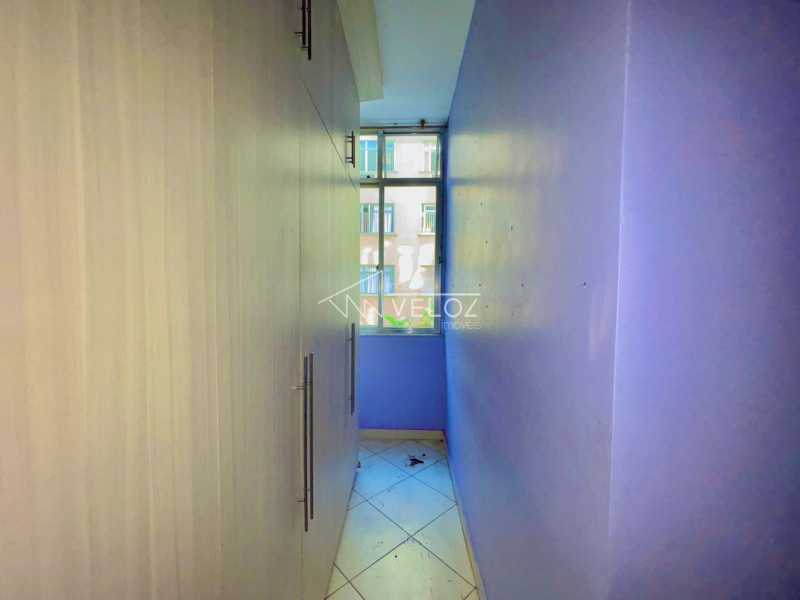 Apartamento à venda com 2 quartos, 75m² - Foto 11