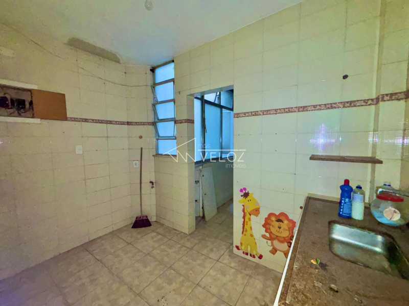 Apartamento à venda com 2 quartos, 75m² - Foto 15