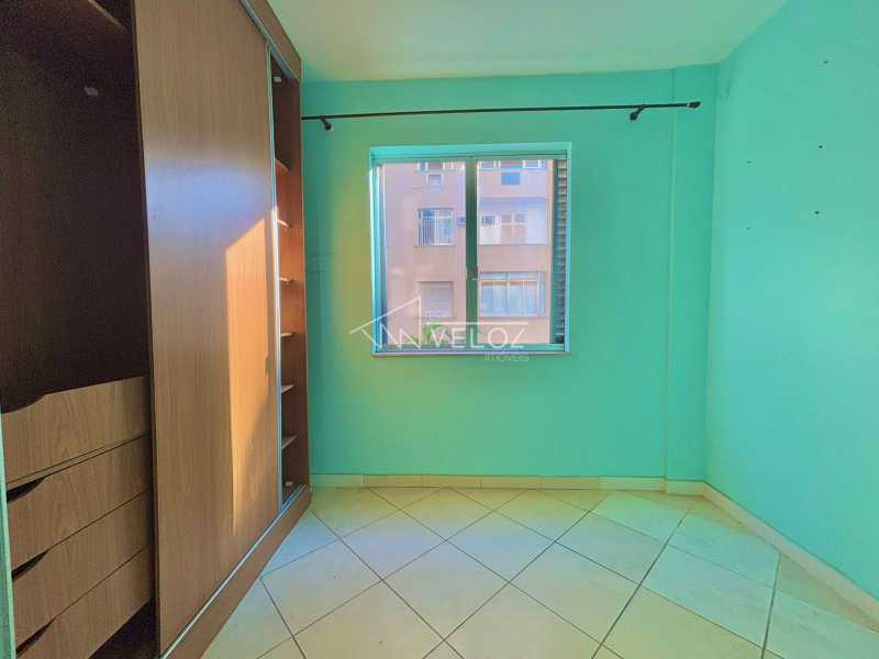 Apartamento à venda com 2 quartos, 75m² - Foto 5