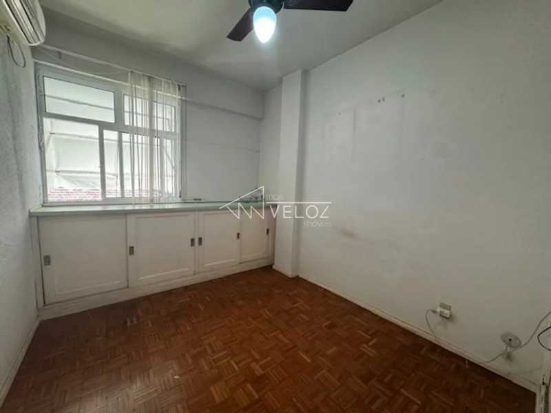 Apartamento à venda com 2 quartos, 67m² - Foto 8