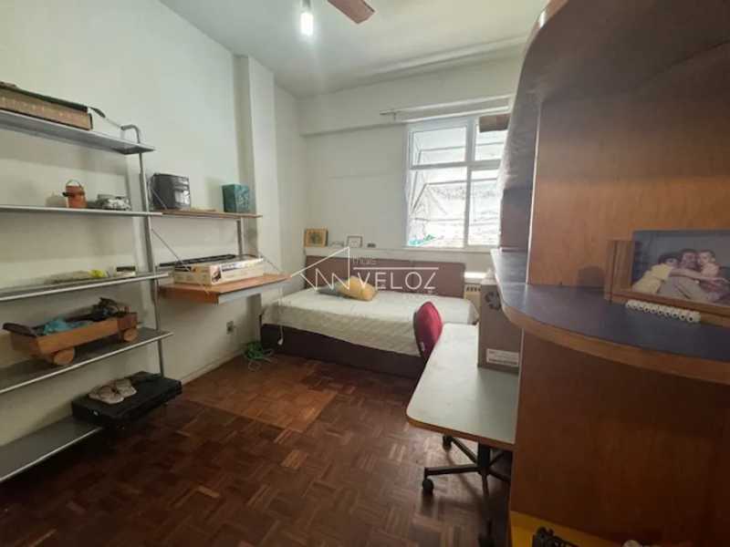 Apartamento à venda com 2 quartos, 67m² - Foto 7