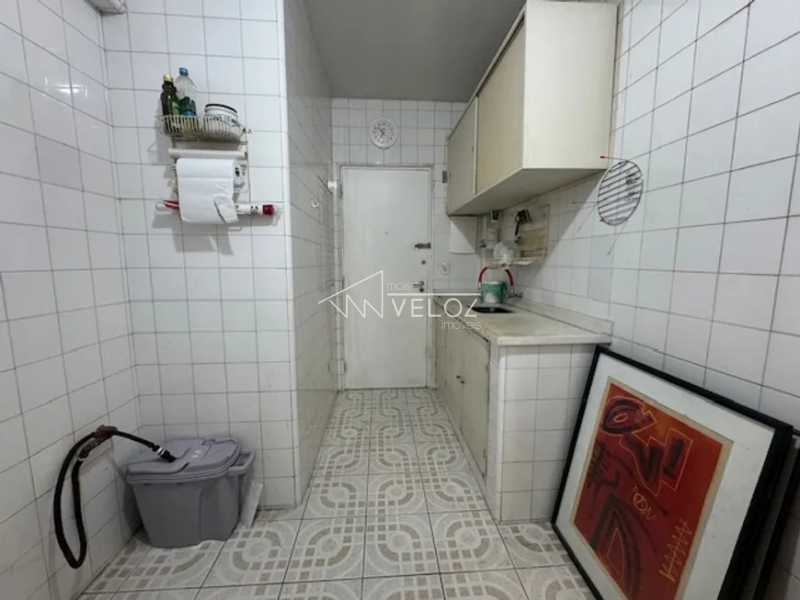 Apartamento à venda com 2 quartos, 67m² - Foto 17