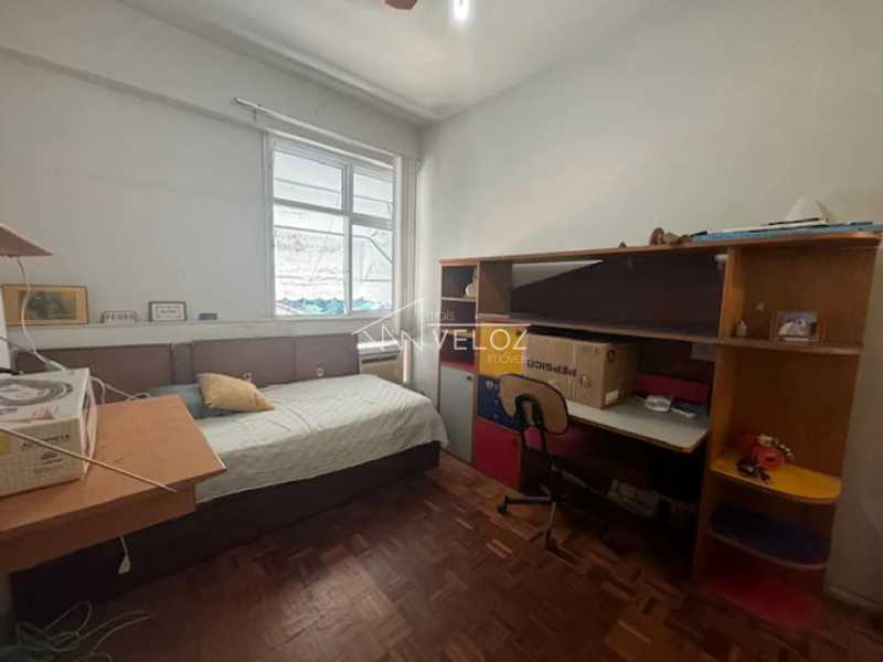 Apartamento à venda com 2 quartos, 67m² - Foto 5