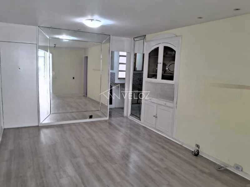 Apartamento à venda com 2 quartos, 95m² - Foto 1