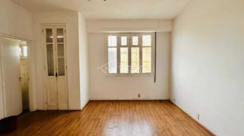 Apartamento à venda com 1 quarto, 50m² - Foto 2