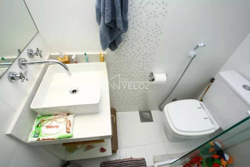 Apartamento à venda com 2 quartos, 67m² - Foto 13