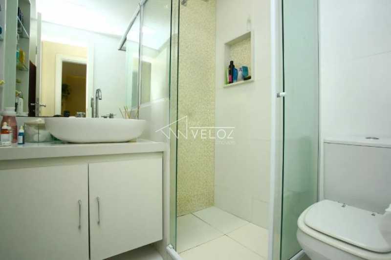 Apartamento à venda com 2 quartos, 67m² - Foto 14