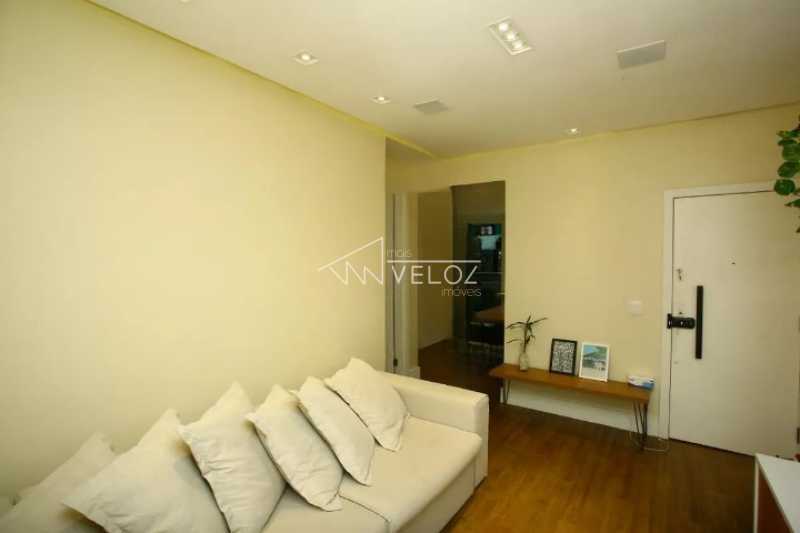 Apartamento à venda com 2 quartos, 67m² - Foto 15