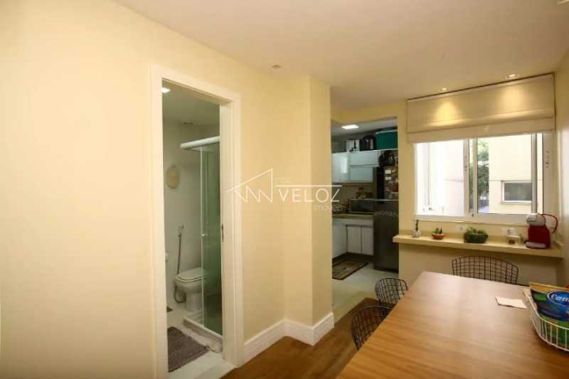 Apartamento à venda com 2 quartos, 67m² - Foto 4