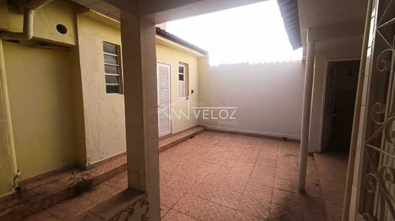 Casa à venda com 2 quartos, 98m² - Foto 26