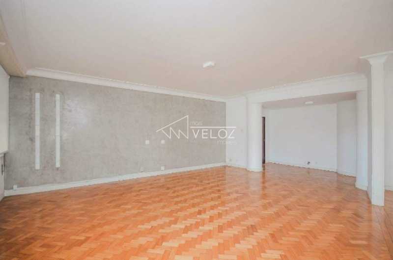 Apartamento à venda com 3 quartos, 130m² - Foto 4