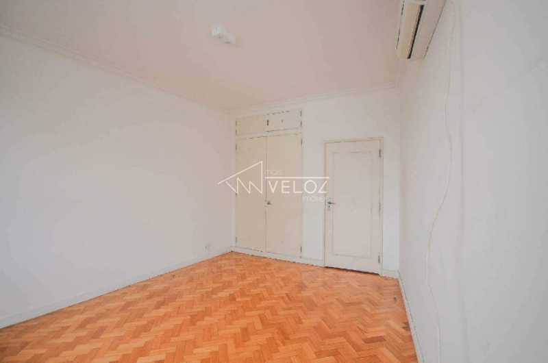 Apartamento à venda com 3 quartos, 130m² - Foto 14