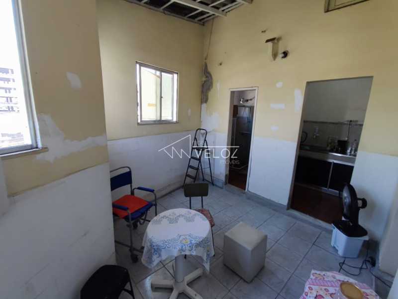 Casa à venda com 4 quartos, 120m² - Foto 18