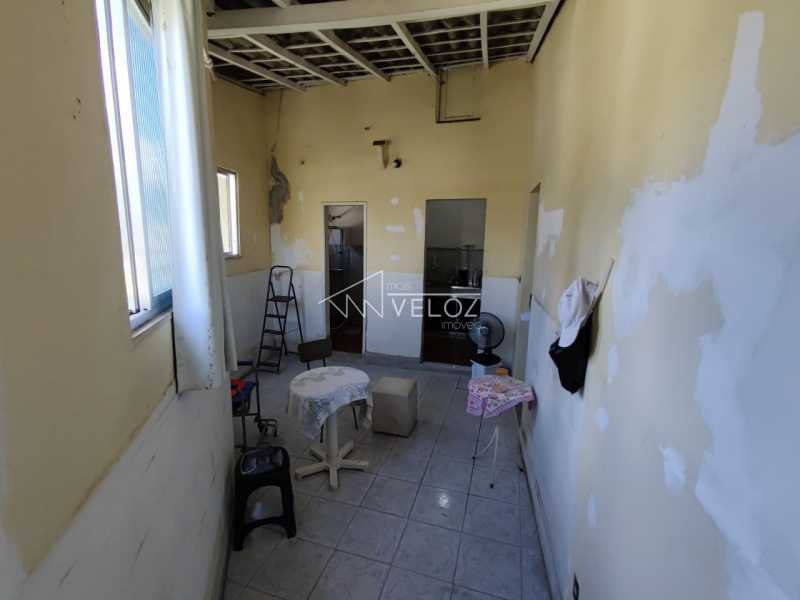 Casa à venda com 4 quartos, 120m² - Foto 16