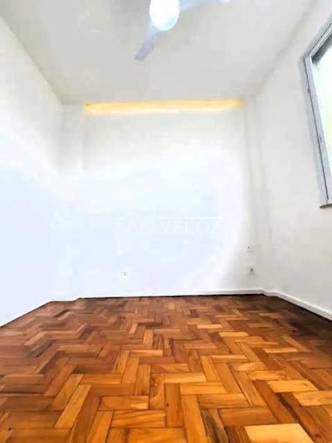 Apartamento à venda com 1 quarto, 39m² - Foto 11