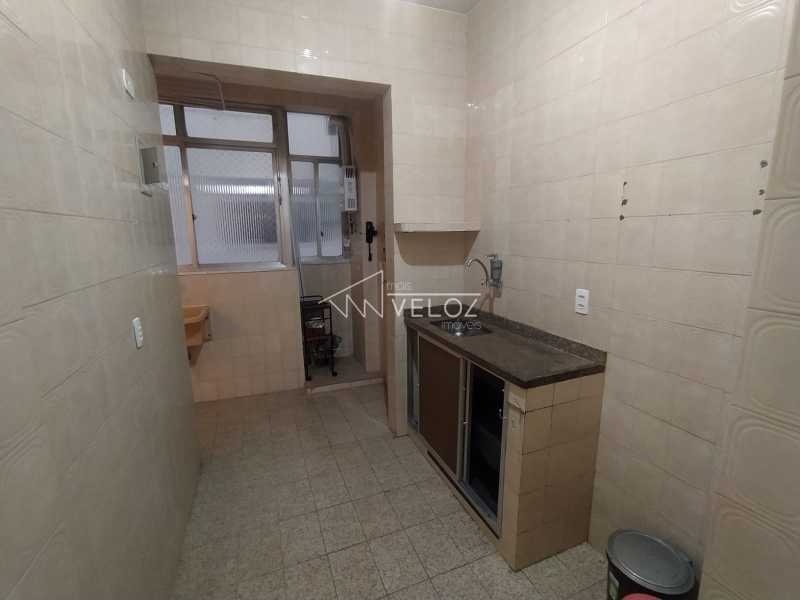 Apartamento à venda com 2 quartos, 65m² - Foto 14