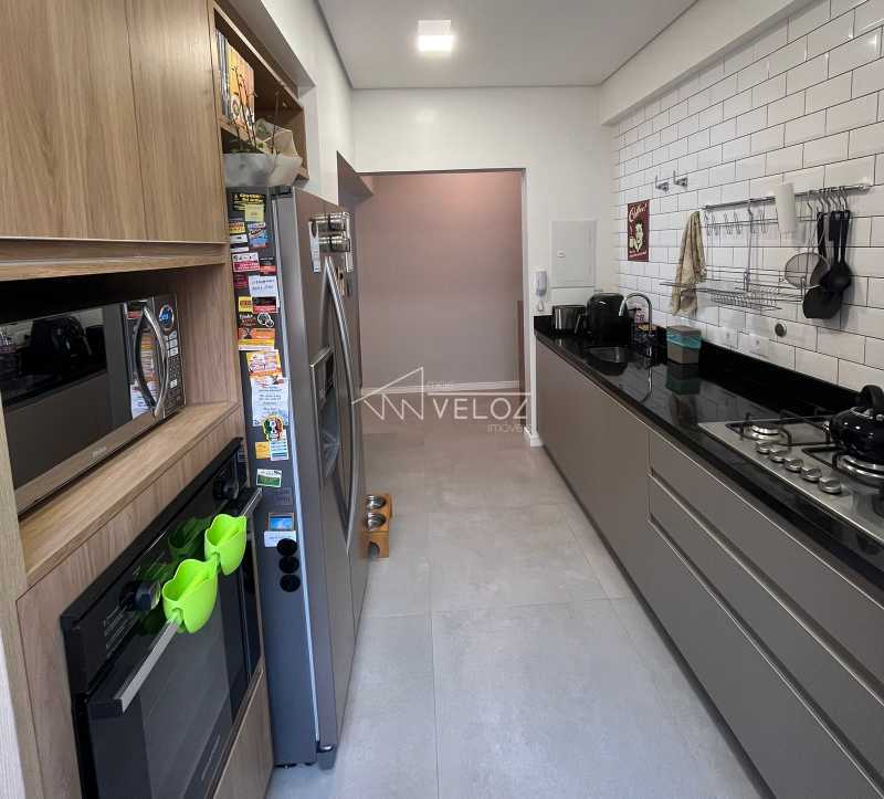 Apartamento à venda com 2 quartos, 78m² - Foto 17