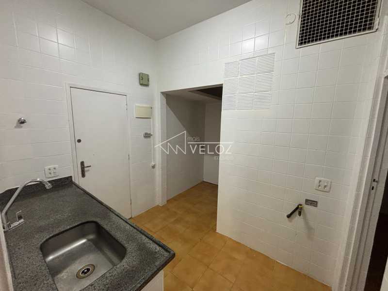 Apartamento à venda com 2 quartos, 66m² - Foto 13