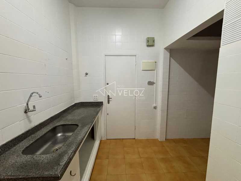 Apartamento à venda com 2 quartos, 66m² - Foto 14