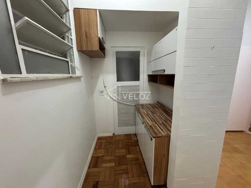 Apartamento à venda com 2 quartos, 66m² - Foto 16