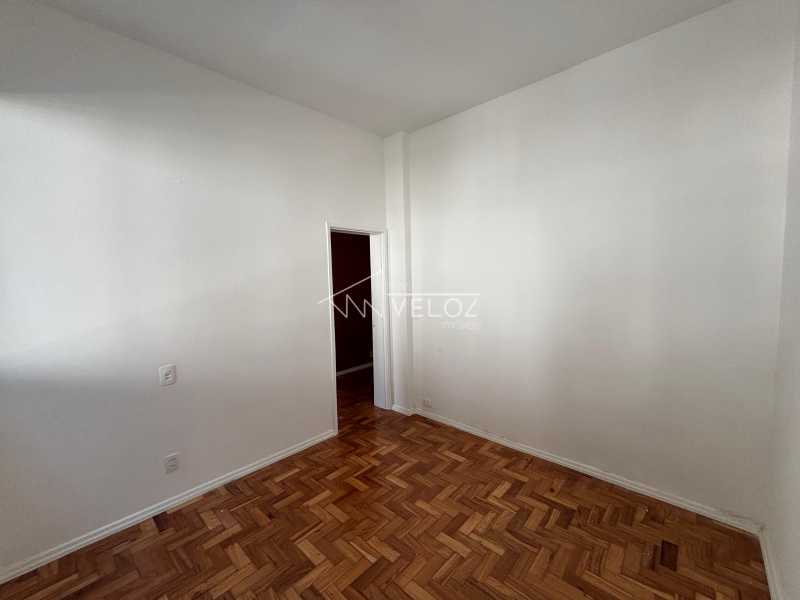 Apartamento à venda com 2 quartos, 66m² - Foto 11