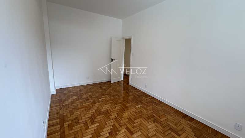 Apartamento à venda com 3 quartos, 131m² - Foto 5