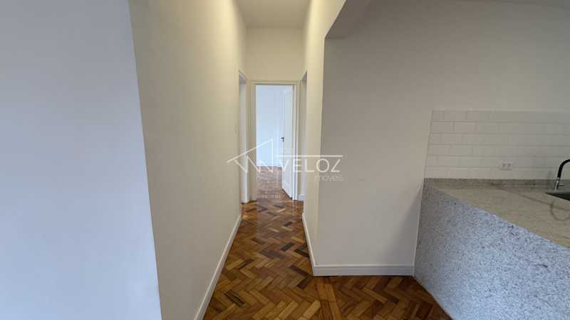 Apartamento à venda com 3 quartos, 131m² - Foto 9