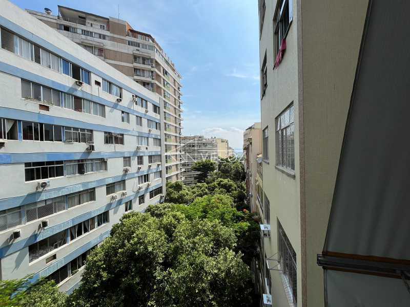 Apartamento à venda com 2 quartos, 76m² - Foto 3