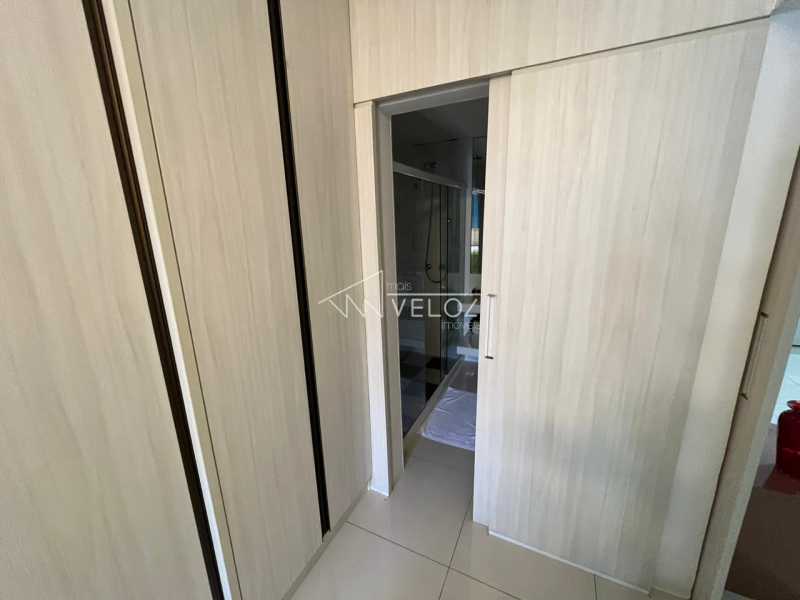 Apartamento à venda com 2 quartos, 76m² - Foto 13