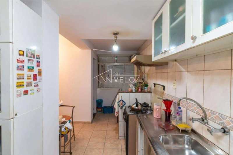 Apartamento à venda com 2 quartos, 72m² - Foto 8