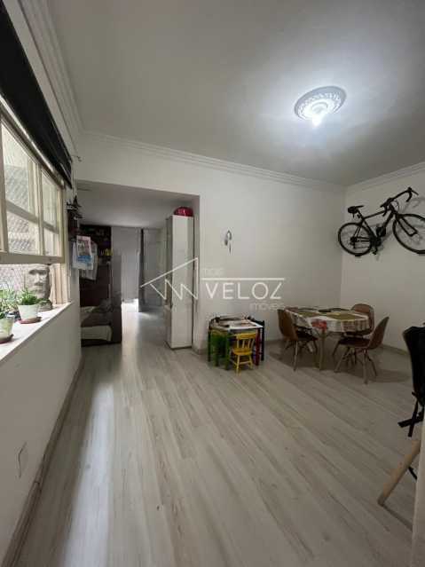 Apartamento à venda com 3 quartos, 90m² - Foto 2