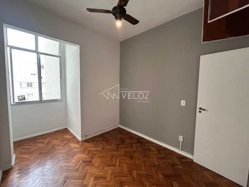 Apartamento à venda com 3 quartos, 96m² - Foto 11