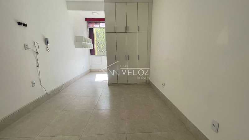 Apartamento à venda com 1 quarto, 22m² - Foto 2