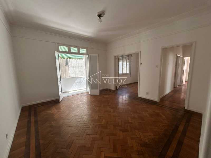 Apartamento à venda com 3 quartos, 84m² - Foto 1