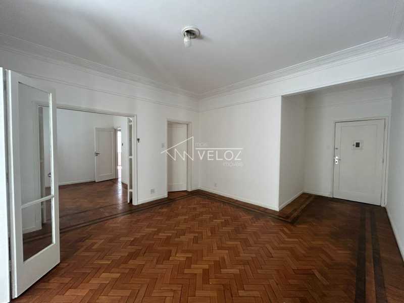 Apartamento à venda com 3 quartos, 84m² - Foto 2