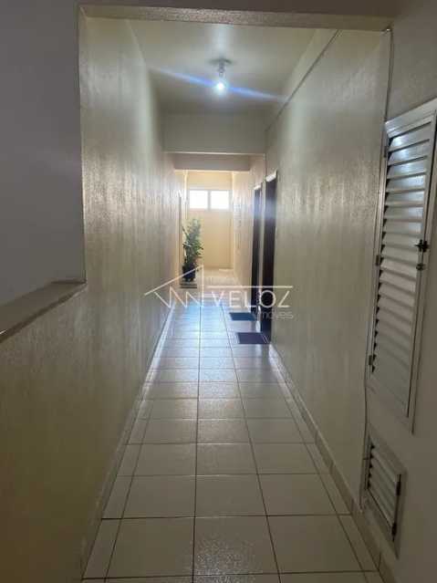 Apartamento à venda com 2 quartos, 65m² - Foto 9