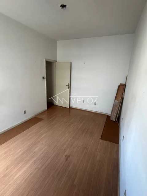 Apartamento à venda com 2 quartos, 65m² - Foto 2