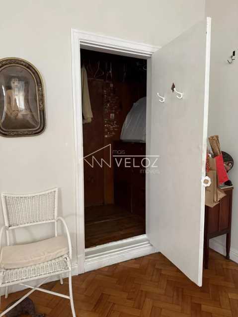 Apartamento à venda com 4 quartos, 220m² - Foto 16