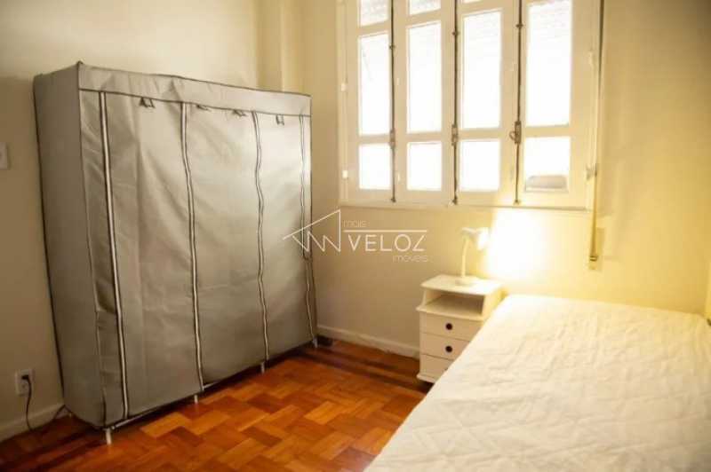 Apartamento à venda com 2 quartos, 64m² - Foto 4