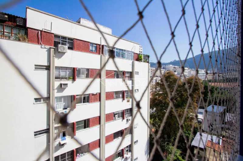 Apartamento à venda com 3 quartos, 116m² - Foto 21