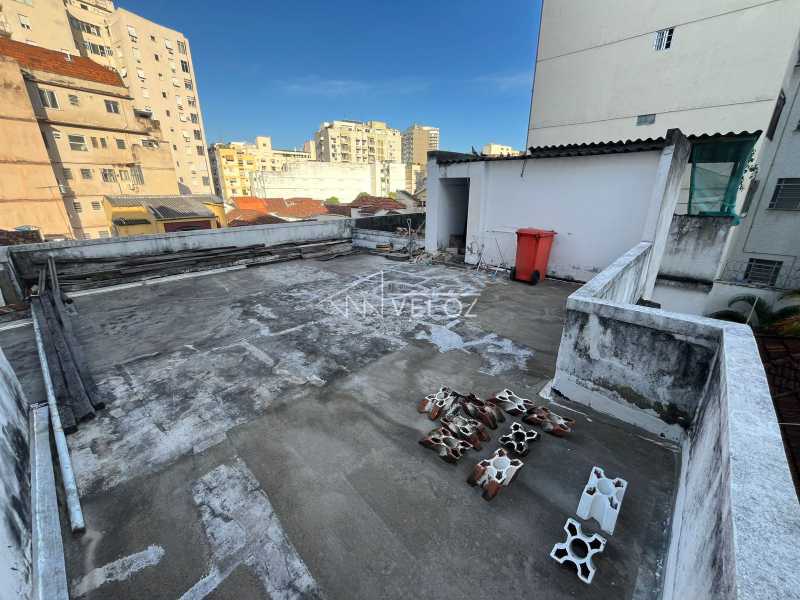 Casa à venda com 7 quartos, 300m² - Foto 9