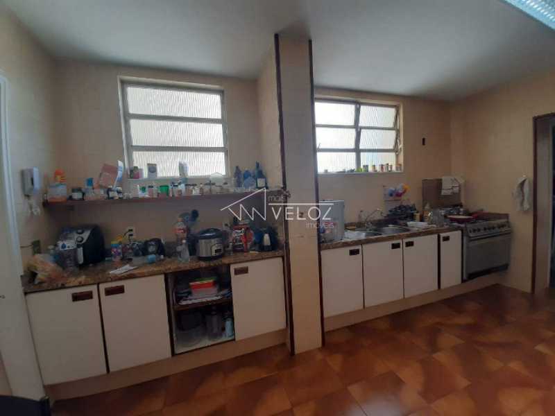 Apartamento à venda com 3 quartos, 230m² - Foto 21