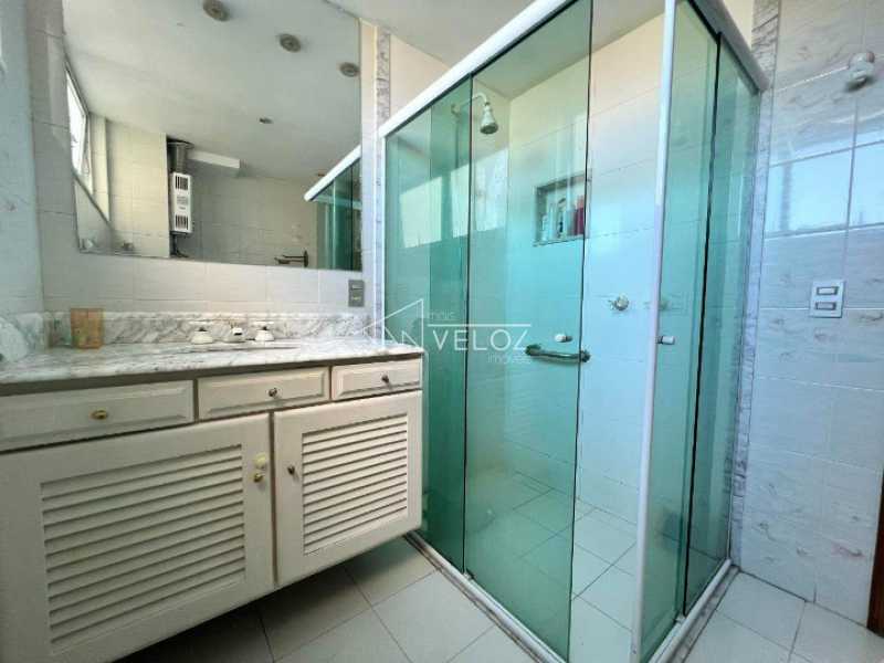 Apartamento à venda com 3 quartos, 230m² - Foto 9