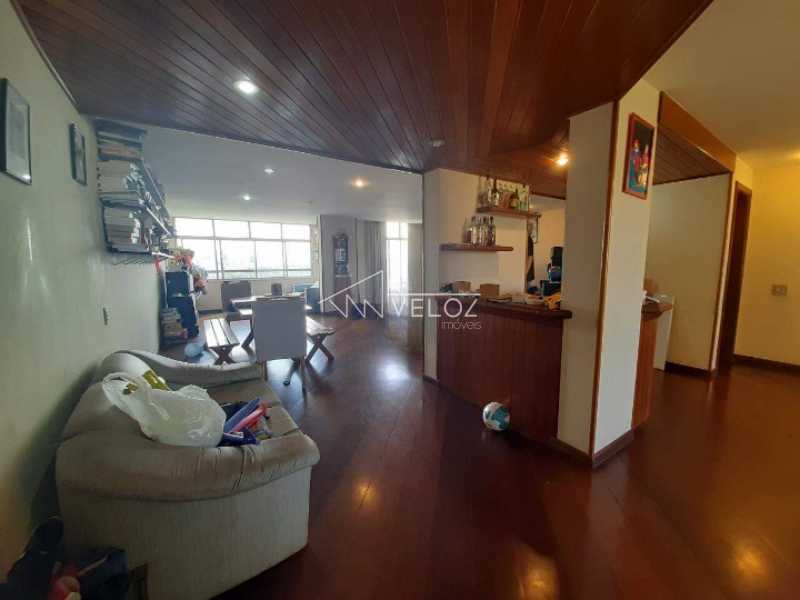 Apartamento à venda com 3 quartos, 230m² - Foto 4