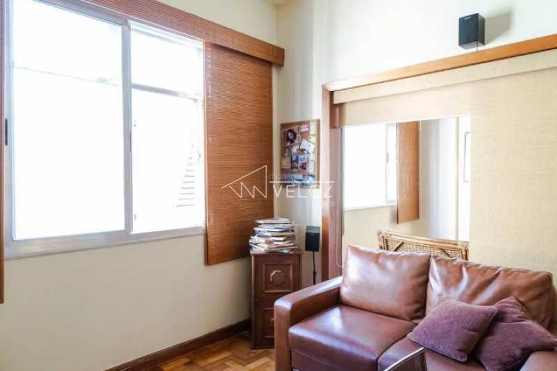 Apartamento à venda com 2 quartos, 70m² - Foto 13