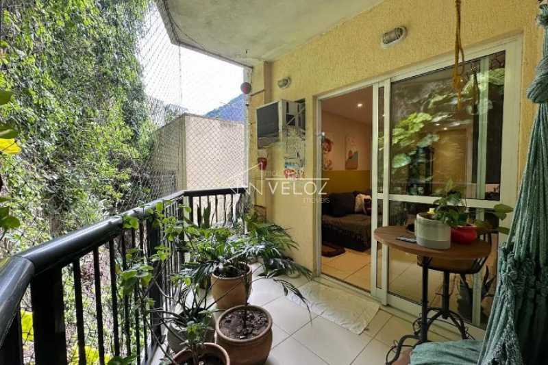 Apartamento à venda com 2 quartos, 84m² - Foto 3