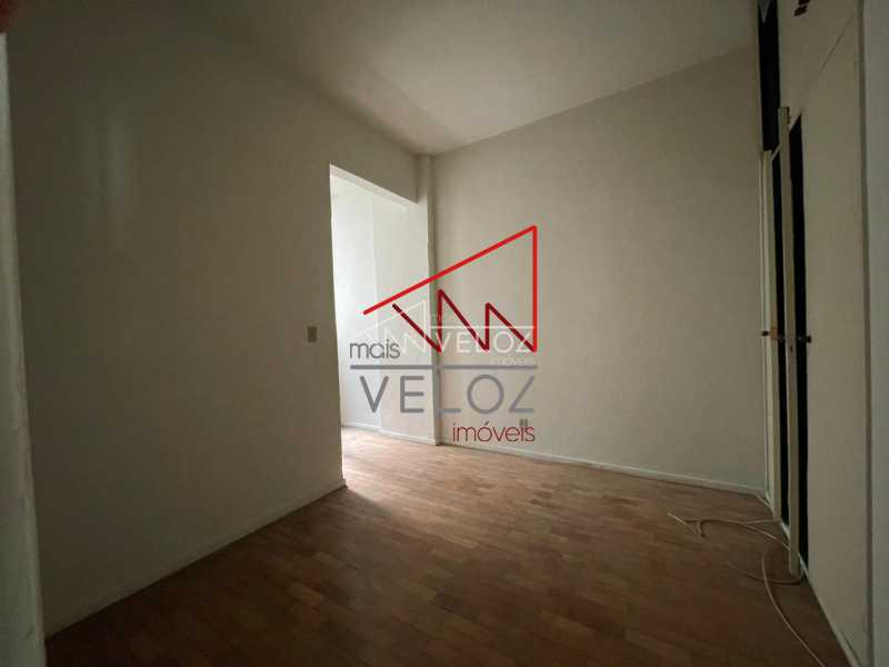 Apartamento à venda com 3 quartos, 97m² - Foto 5