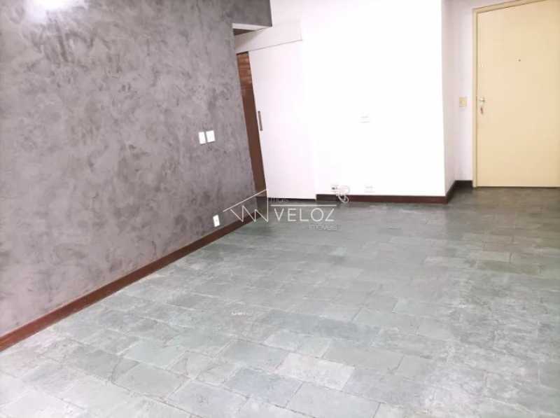 Apartamento à venda com 2 quartos, 81m² - Foto 2