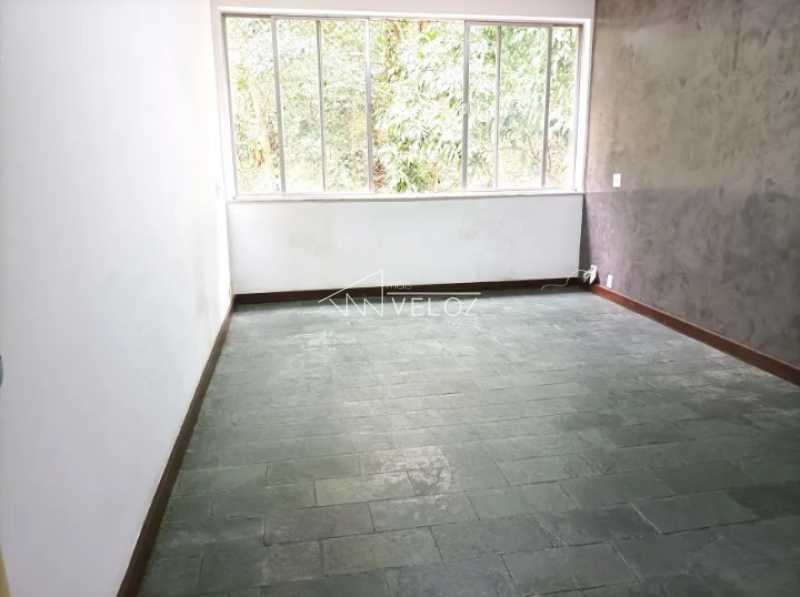 Apartamento à venda com 2 quartos, 81m² - Foto 3